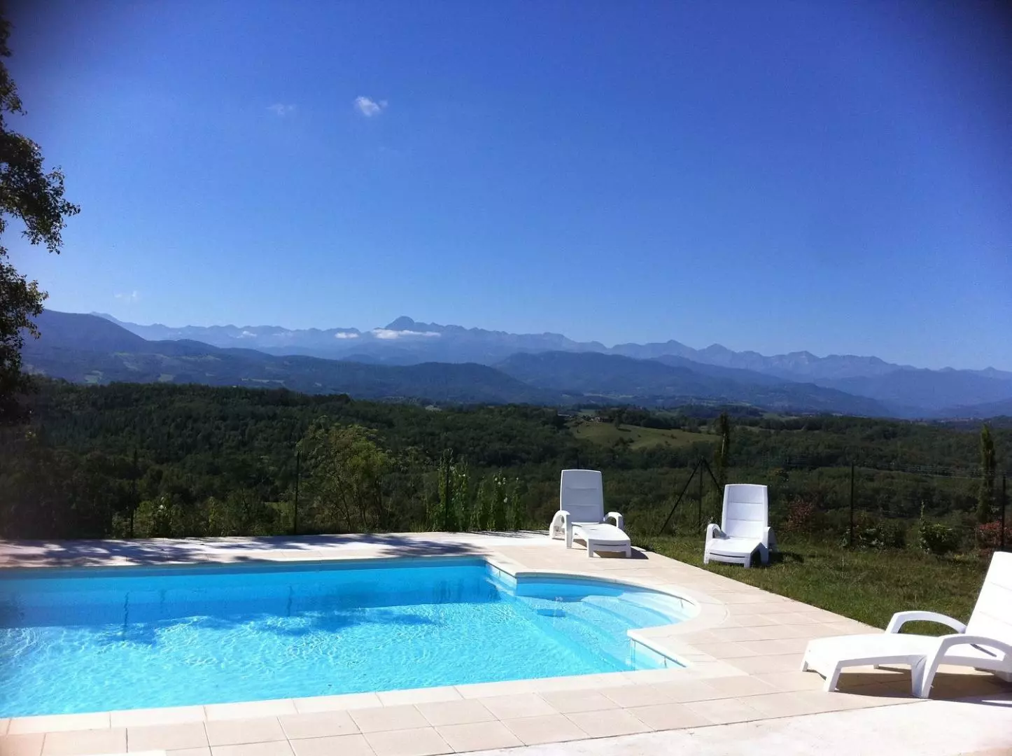 Gîte avec piscine Pyrénées ariégeoises 4